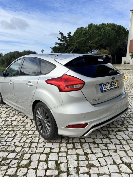 Focus ST Line - com apenas 79.300 kms