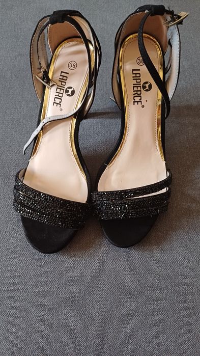 Sandalias Lapierse tamanho 38, como novas