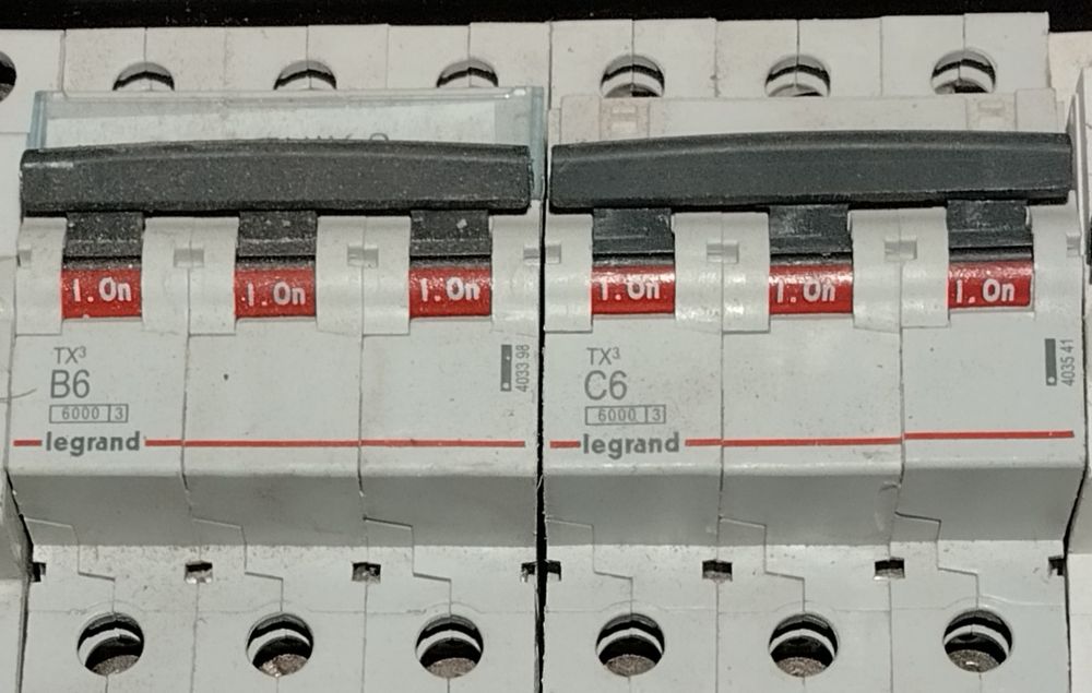 Bezpieczniki Legrand b6 i c6 cena za całość