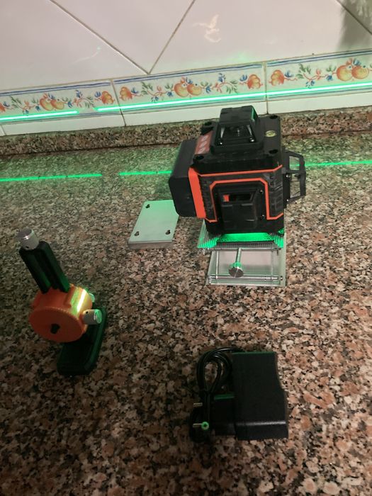 Lazer com 16 linhas horizontais verticais