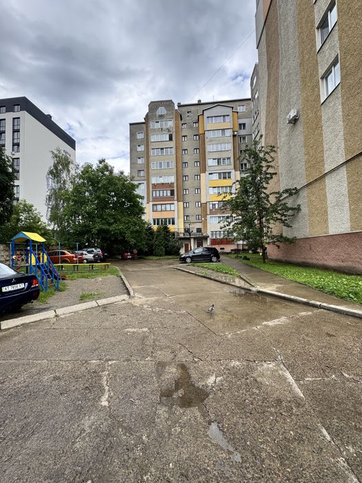 Продаж 3 кім квартири готовоі до проживання.Можна під програми