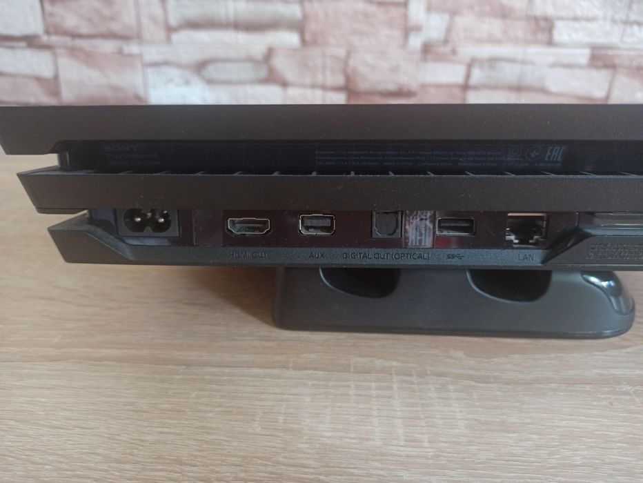 Sony PS4 Pro 1 TB