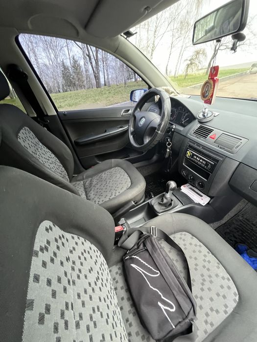 Продам авто Skoda Fabia 1.4