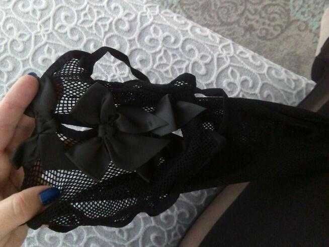 Seksowne bodystocking z kokardą