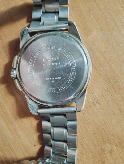 Продам часи casio