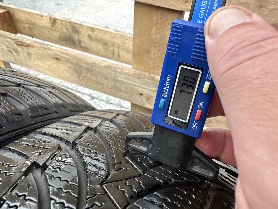 Шини 24 рік 205/60 R16 Nexen , резина зима