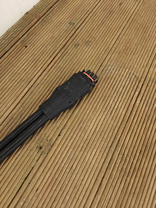 APsystems DS3D Microinversor