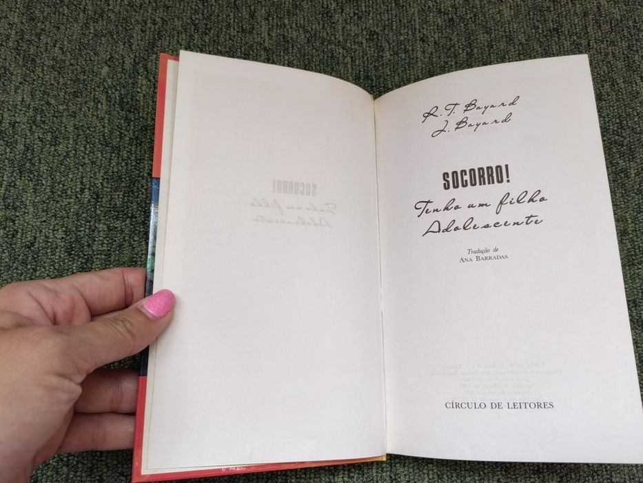 Livro "Socorro! Tenho um filho adolescente" de R. T. Bayard e J. Bayar