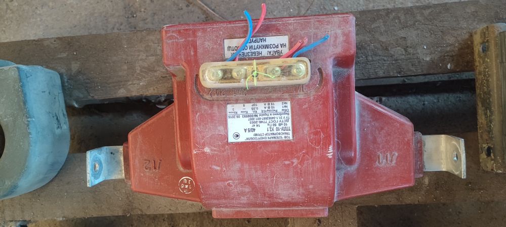 Трансформатори струму ТПЛУ 10 У21