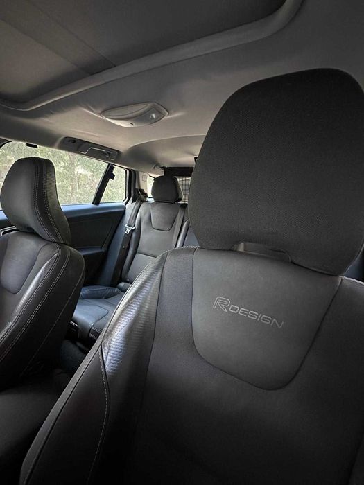 VOLVO V60 D3 r design