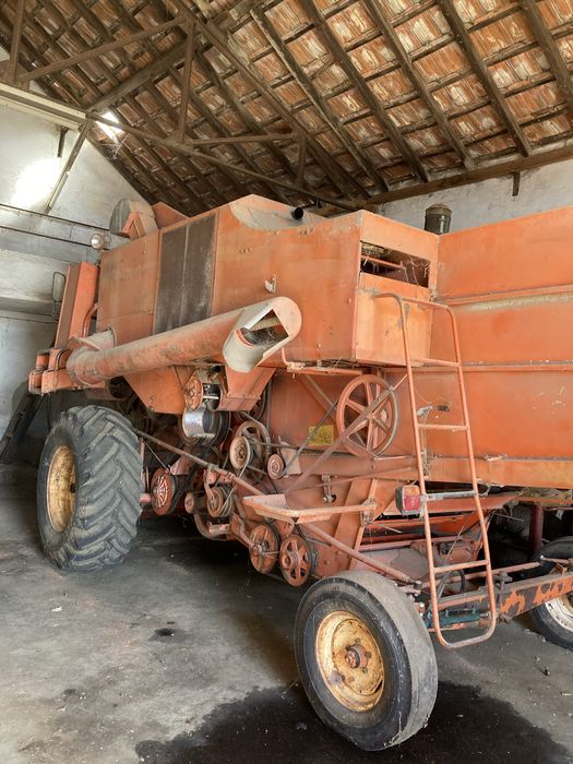 Ceifeira debulhadora Laverda M120