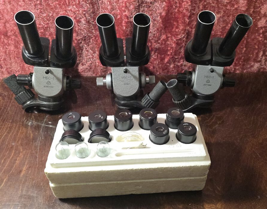 Продається мікроскоп мбс-1 на штативі універсальному з хорошою оптикою