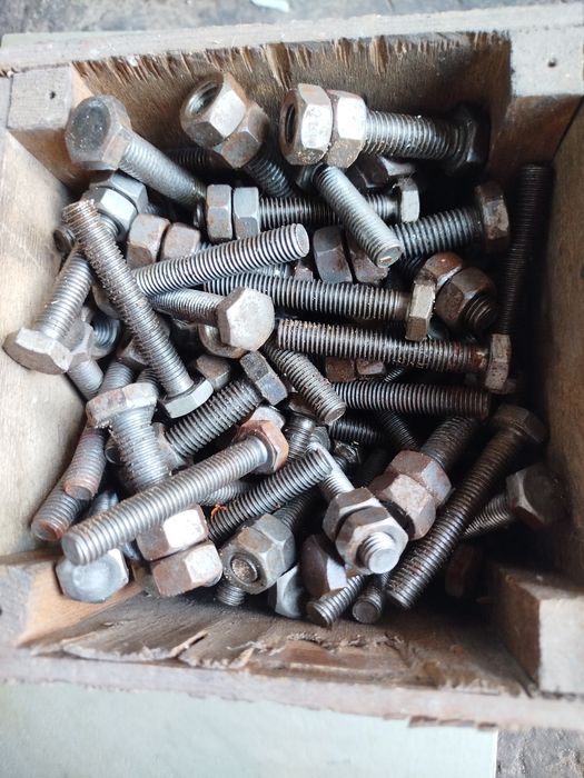 Гайки на 8,болты гайка 10-12