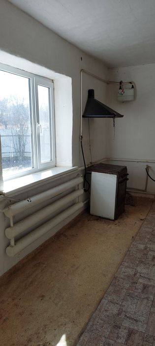 Продаж будинку в селі.