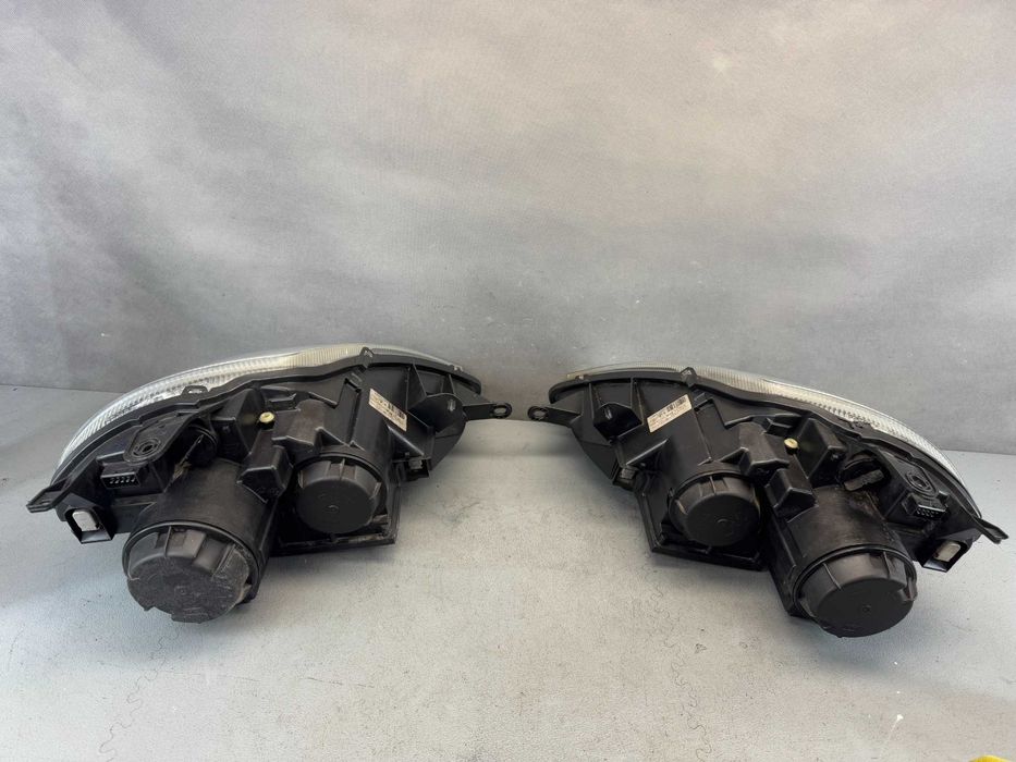 Citroen C8 Lampy Przód Przednie Xenon Kompletne Lewa+Prawa EU Ładne