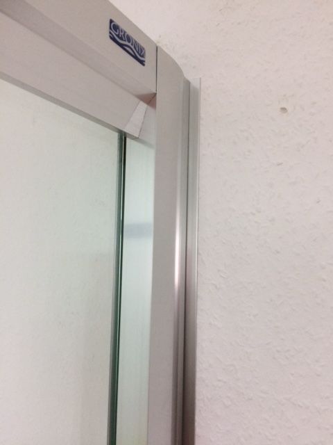 Душова кабіна GRONIX® SLIDE  вхід з кута