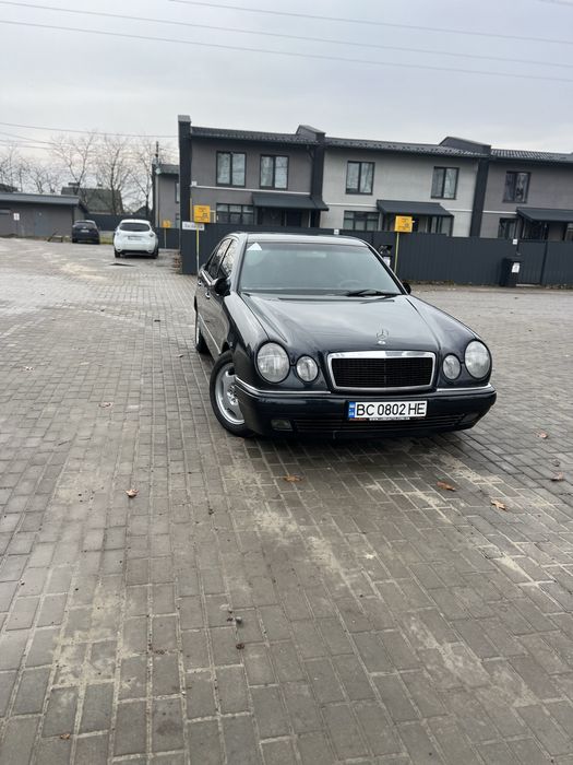 Продам мерседес 210 в гарному стані !