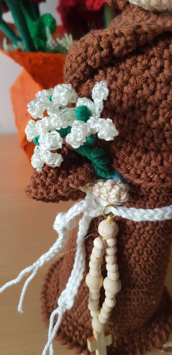 Santo António Amigurumi (Crochet)