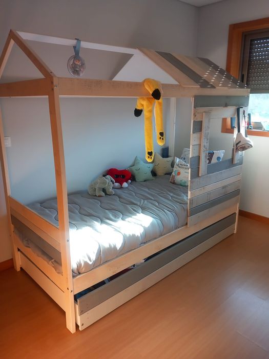 Cama de criança completa com gavetao