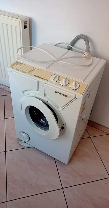 Mała pralka Euronova