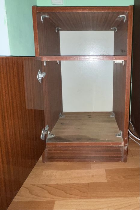 Комод та  дві тумби