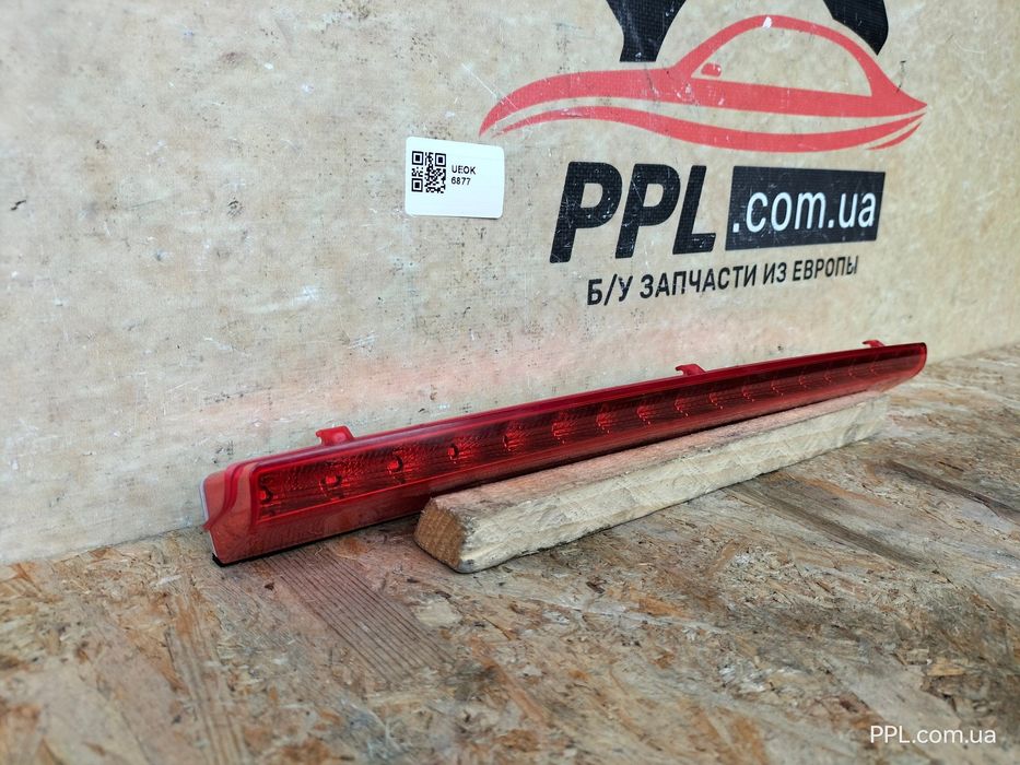 Fiat 500X 500 X 2014- фонарь задний стоп в крышку багажника 51960756