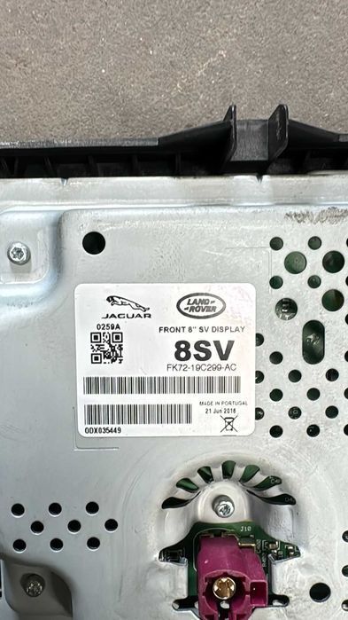 Display Jaguar XE FK72-19C299-AC