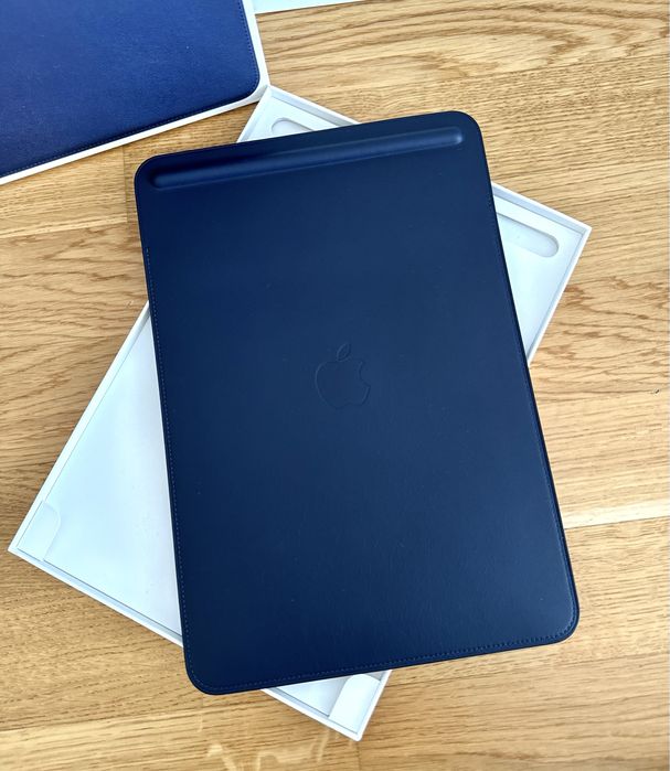 Чехол-вкладыш Apple Leather Sleeve for iPad Pro 10.5. Оригинал