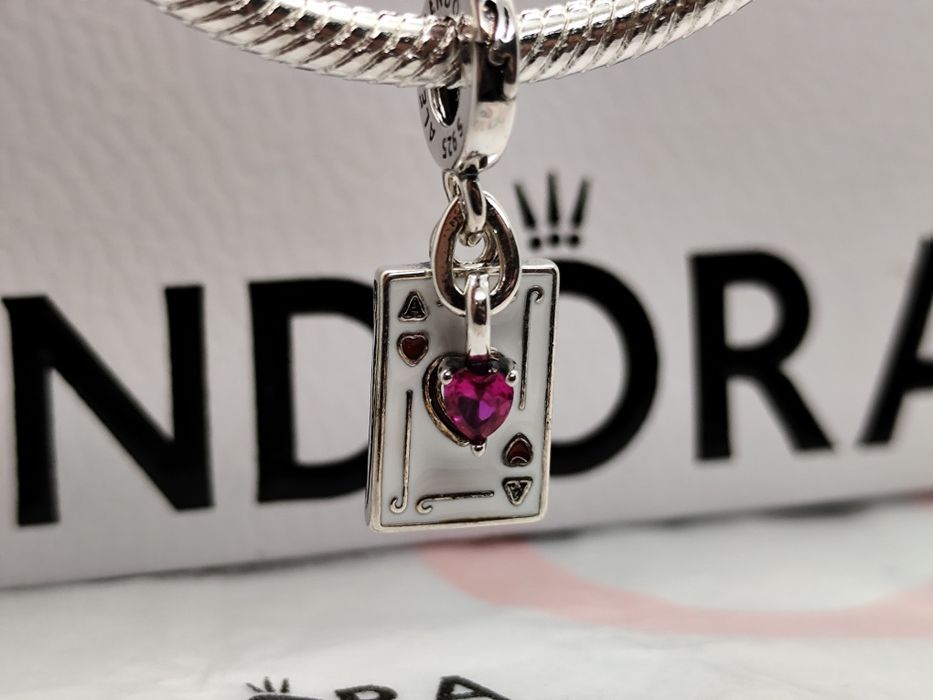 Pendente carta da Pandora