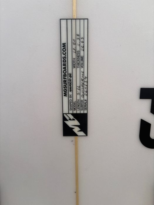 MG Surfboard 5'11 26.6L