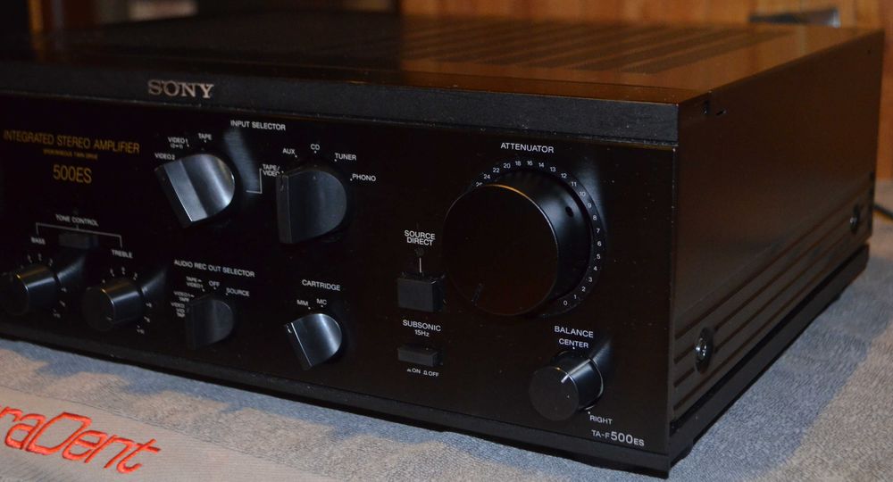 Sony TA-F 500 ES Wzmacniacz stereo doskonały stan oryg.