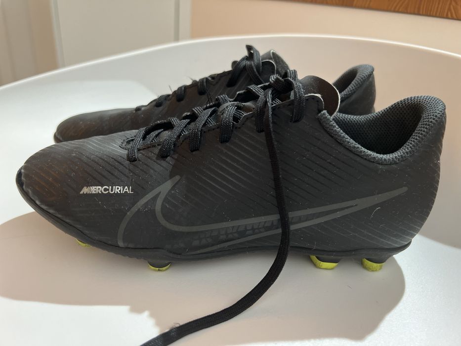 Chuteira Nike mercurial preto T36/5