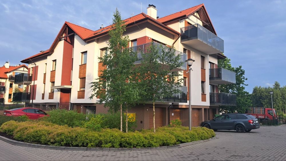 Garaz na osiedlu Bursztynowym, Osielsko
