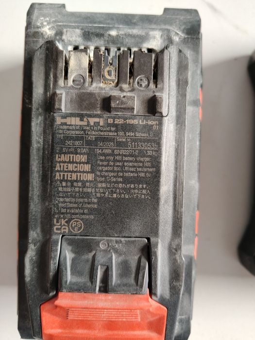 Ładowarka hilti c6-22.  Bateria hilti b22-195