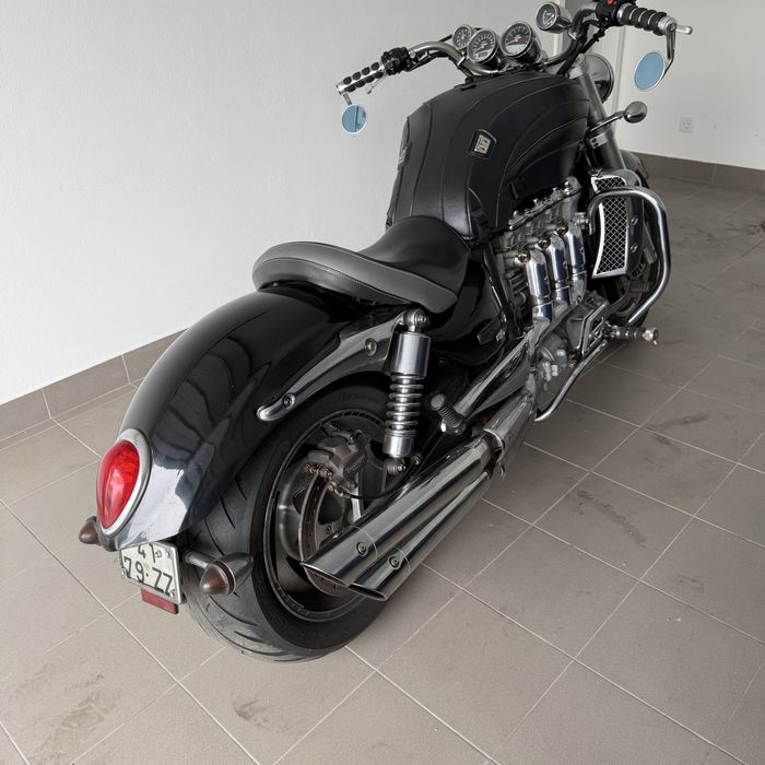 Vendo mota Triumph