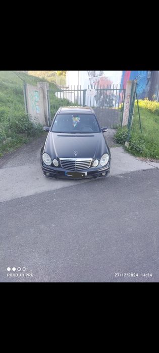 Mercedes-Benz E 320 — fotografia 7