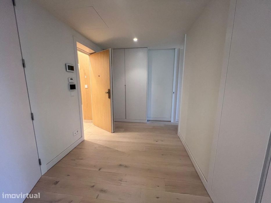 Apartamento T2 com piscina, Cascais