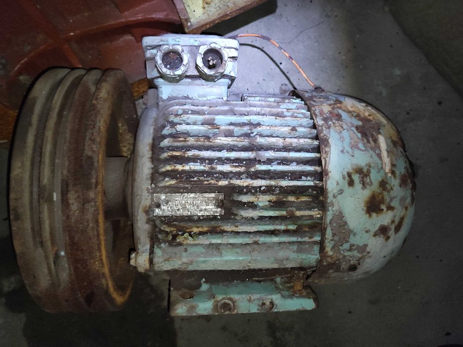 Продам єлектродвигун 7,5 кВт 1390 об