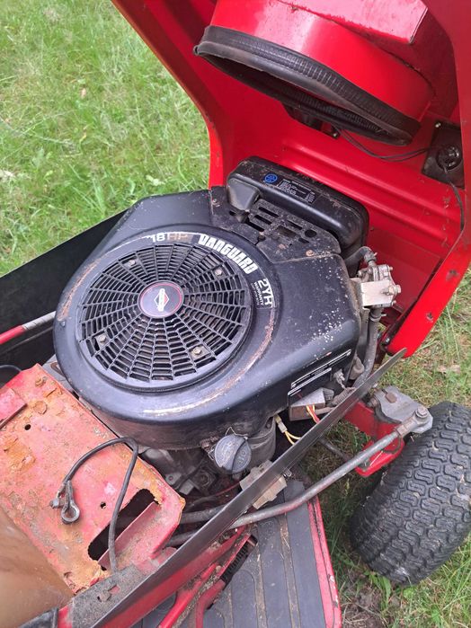 Traktorek do koszenia trawy Echo Trak A-18E Hydrostatic
