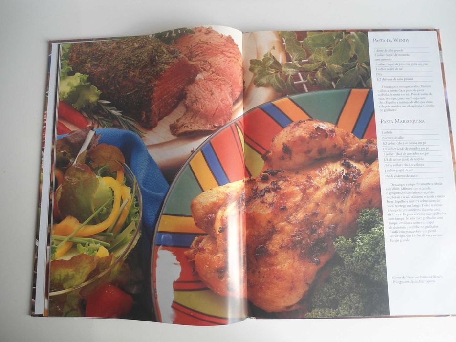 Barbecues.Marinadas.Saladas.Molhos. Pães de Robyn Martin