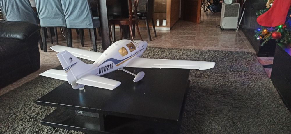 New Radio-Controlled Cessna 400 Model64729697045506123