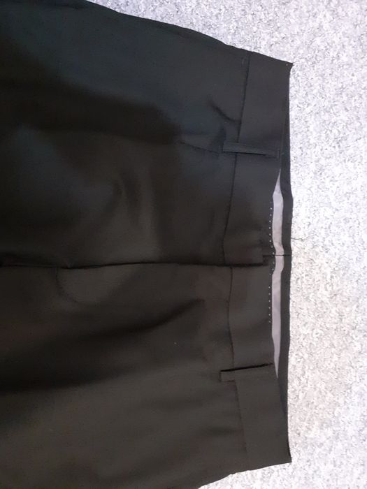 Czarny garnitur męski H&M
