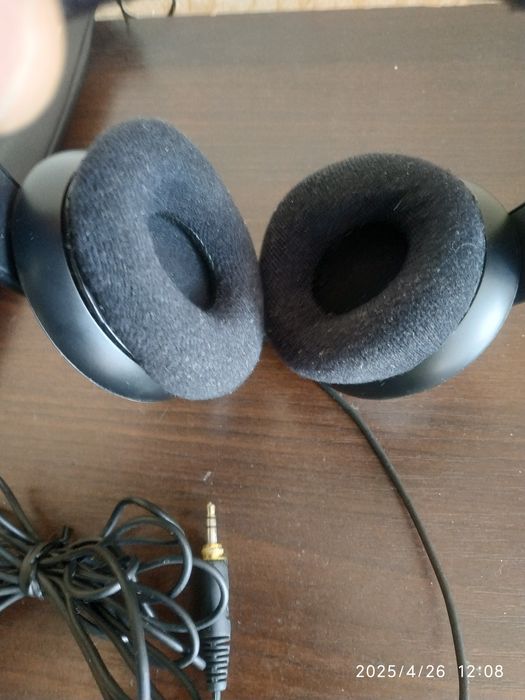 Наушники .Sennheiser hd 205