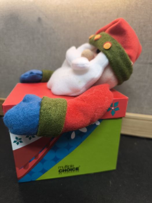 Caixa Pai Natal em tecido e papel
Caixa decorativa temática de Pai Nat