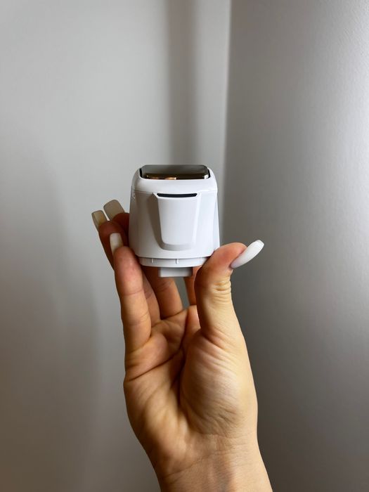 Artistry™ Dermasonic Прилад (ціна договорна)