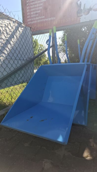 Taczka ogrodowa metalowa