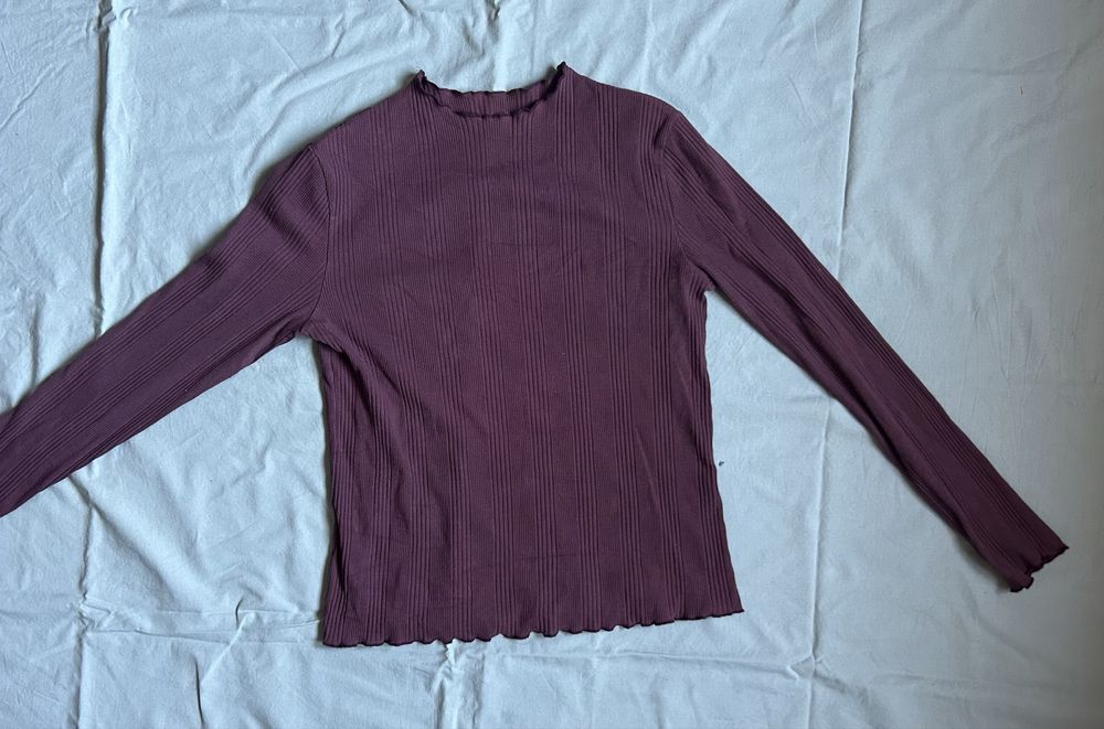 сливова жіноча кофта