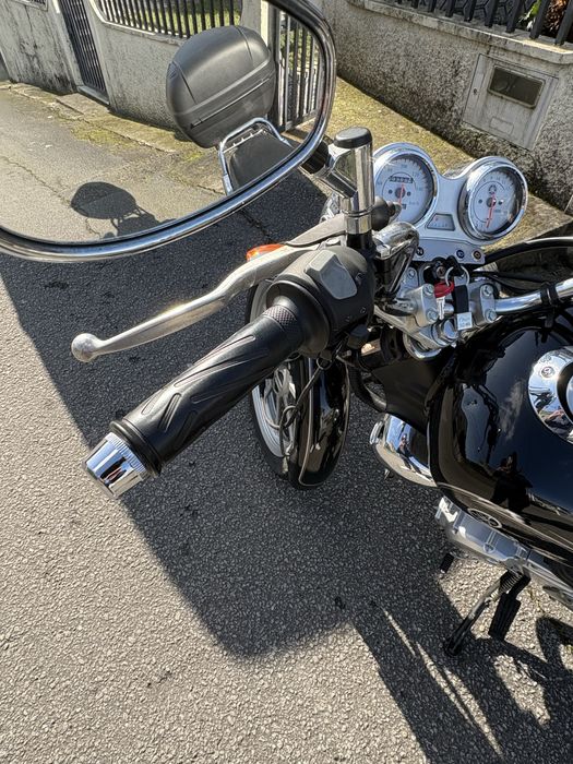 Mota Yamaha YBR 125 costum