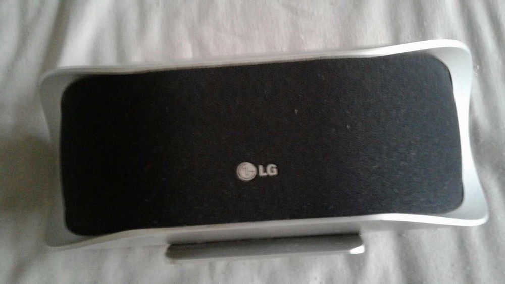 LG Центральная Колонка  8 Ом 140 W
