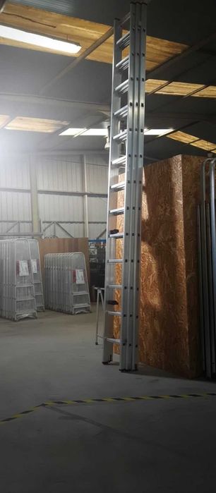 Escada Tripla Alumínio 3m (7m Úteis) Degrau Quadrado Nova - Fábrica